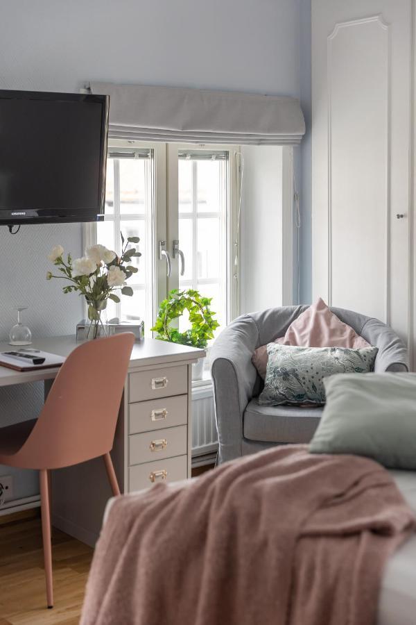 Ludvika Stadshotell Bagian luar foto