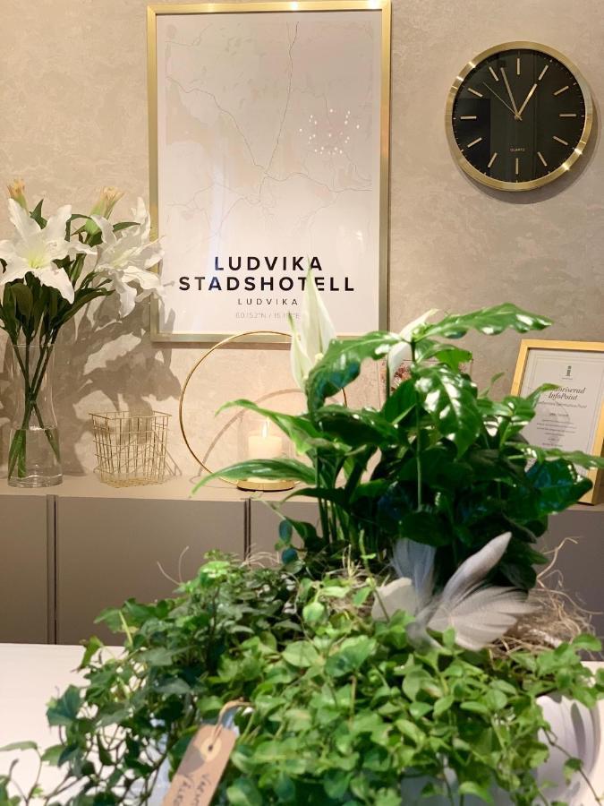 Ludvika Stadshotell Bagian luar foto